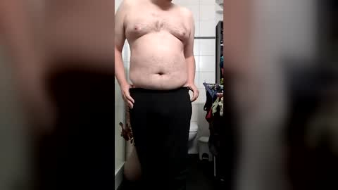 fluffybutt_ online show from 07/21/26, 08:55