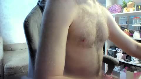 Snapshot of fluffycat_ chatting on 11/16/25, 09:37 fluffycat online show from 11/16/25, 09:37