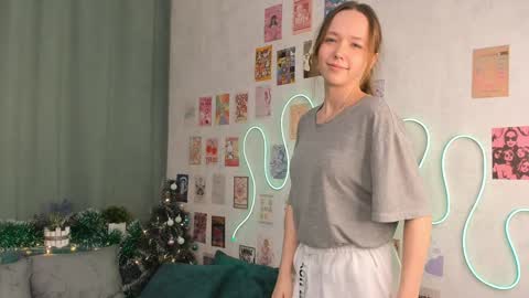 Polly online show from 12/28/24, 10:34
