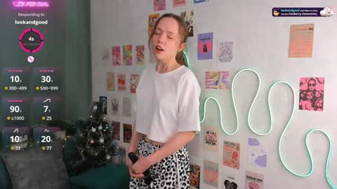 Polly online show from 01/04/25, 01:21