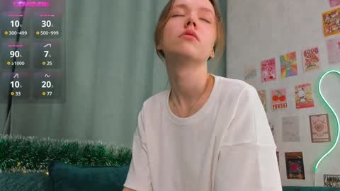 Polly online show from 01/04/25, 04:23