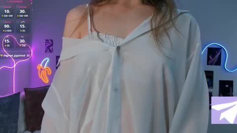Polly online show from 03/10/25, 07:18