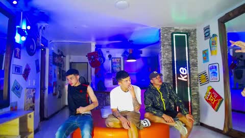 flyckers online show from 12/02/24, 12:41