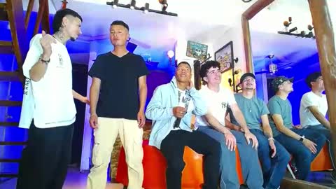 Snapshot of flyckers chatting on 09/30/25, 08:14 flyckers online show from 09/30/25, 08:14