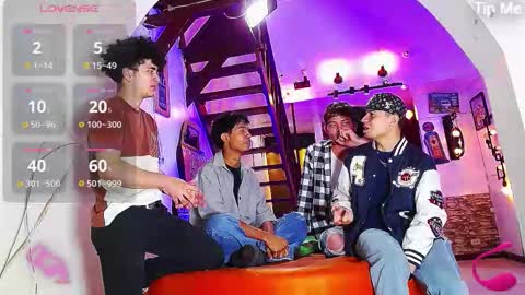 Snapshot of flyckers chatting on 10/11/25, 08:07 flyckers online show from 10/11/25, 08:07