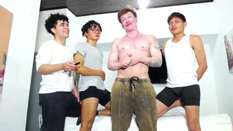 Snapshot of flyckers chatting on 11/07/25, 10:21 flyckers online show from 11/07/25, 10:21