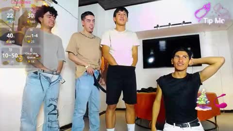 Snapshot of flyckers chatting on 11/29/25, 10:02 flyckers online show from 11/29/25, 10:02