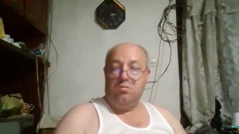 Snapshot of fm_group_nederland chatting on 09/25/25, 12:20 VIP Magnolia online show from 09/25/25, 12:20