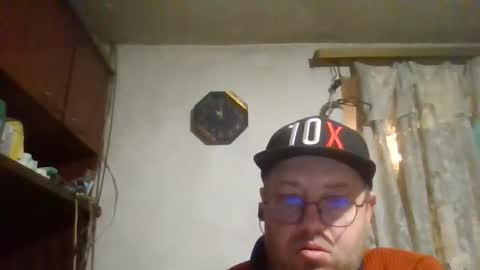 Snapshot of fm_group_nederland chatting on 10/18/25, 07:58 VIP Magnolia online show from 10/18/25, 07:58