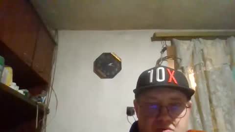 Snapshot of fm_group_nederland chatting on 10/19/25, 11:16 VIP Magnolia online show from 10/19/25, 11:16