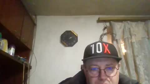 Snapshot of fm_group_nederland chatting on 10/29/25, 12:07 VIP Magnolia online show from 10/29/25, 12:07