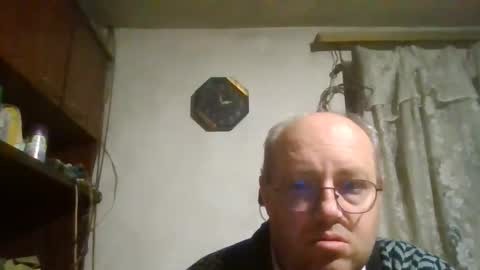 Snapshot of fm_group_nederland chatting on 11/02/25, 12:57 VIP Magnolia online show from 11/02/25, 12:57