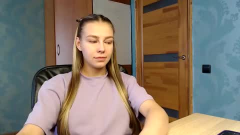 Molli  Ready for any play with you. Hottest show in pvt  Help a student earn big tokens  online show from 02/07/25, 10:08