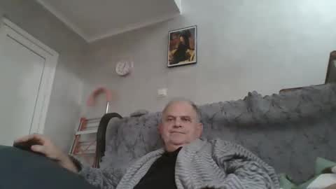 Snapshot of fofodi chatting on 10/27/25, 08:29 fofodi online show from 10/27/25, 08:29