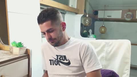 independent model online show from 05/30/26, 06:49