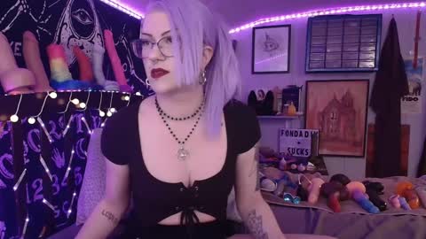 Snapshot of fondadix_ chatting on 01/29/25, 03:33 Fonda Dix online show from 01/29/25, 03:33