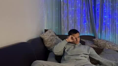 foooxxxi online show from 09/18/25, 08:00