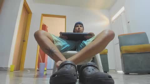 foot_master777 online show from 01/23/25, 02:28