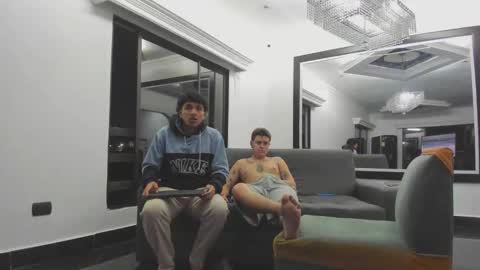foot_master777 online show from 02/12/25, 06:08