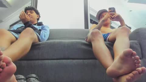 foot_master777 online show from 02/28/25, 03:15