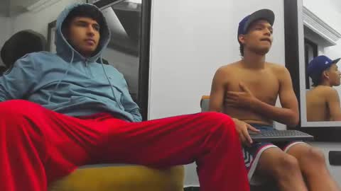 foot_master777 online show from 03/03/25, 02:47