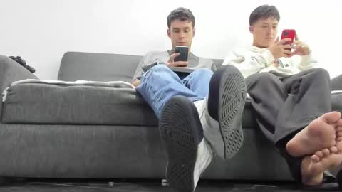 foot_master777 online show from 09/12/25, 03:50