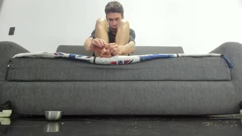 Snapshot of foot_master777 chatting on 10/09/25, 05:27 foot_master777 online show from 10/09/25, 05:27