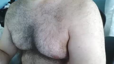 Snapshot of footmasterjosh chatting on 04/13/26, 06:35 footmasterjosh online show from 04/13/26, 06:35