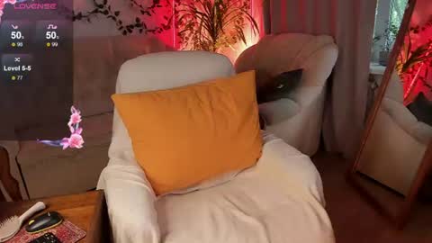     online show from 06/18/26, 01:04