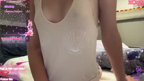 Snapshot of foreverkinkyy chatting on 10/29/25, 07:59 Elaine online show from 10/29/25, 07:59