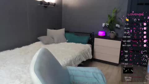 Julia online show from 09/10/25, 12:49