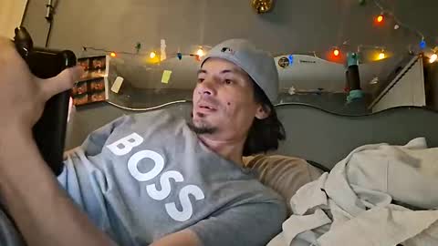 foreveryung723 online show from 10/28/25, 09:02