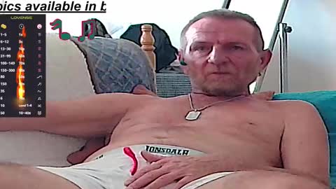 Snapshot of forexxxx_man chatting on 12/08/24, 11:57 doc online show from 12/08/24, 11:57