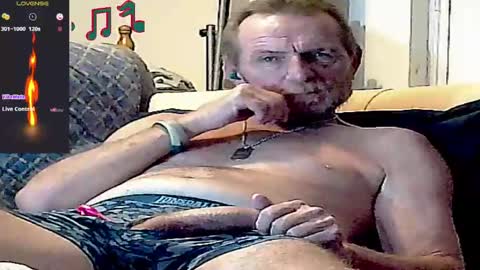 Snapshot of forexxxx_man chatting on 01/09/25, 01:39 doc online show from 01/09/25, 01:39