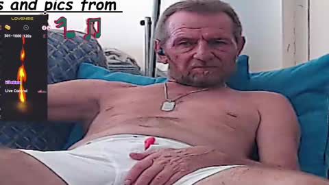 Snapshot of forexxxx_man chatting on 01/12/25, 11:28 doc online show from 01/12/25, 11:28