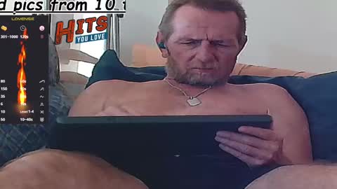 Snapshot of forexxxx_man chatting on 01/15/25, 06:01 doc online show from 01/15/25, 06:01