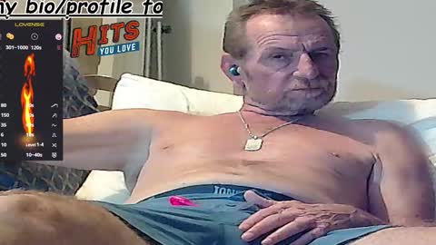 Snapshot of forexxxx_man chatting on 01/28/25, 02:32 doc online show from 01/28/25, 02:32