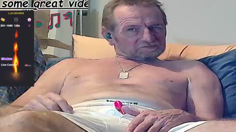 Snapshot of forexxxx_man chatting on 01/30/25, 04:37 doc online show from 01/30/25, 04:37