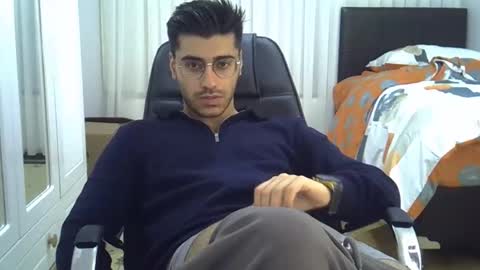 Snapshot of fortiori8 chatting on 11/19/25, 09:15 fortiori8 online show from 11/19/25, 09:15