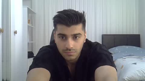 Snapshot of fortiori8 chatting on 11/28/25, 08:11 fortiori8 online show from 11/28/25, 08:11