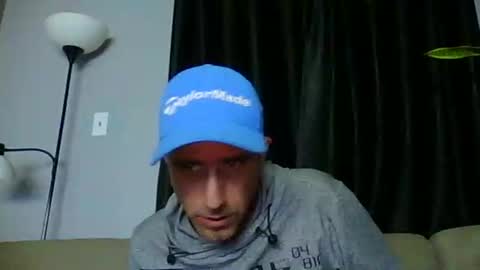 Snapshot of fouraide42 chatting on 09/21/25, 03:30 fouraide42 online show from 09/21/25, 03:30