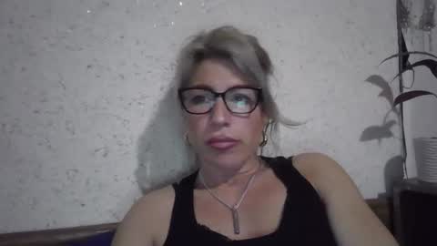 fox_red_lady7 online show from 01/07/26, 05:04