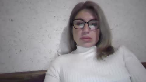 fox_red_lady7 online show from 02/19/26, 03:30