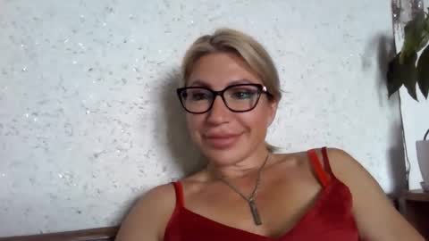 fox_red_lady7 online show from 05/29/26, 07:50