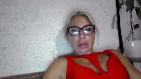 fox_red_lady7 online show from 07/06/26, 07:38