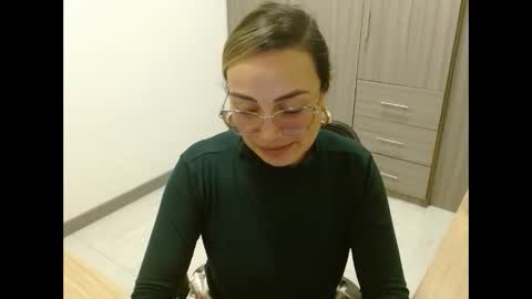 Renata online show from 10/28/25, 02:59