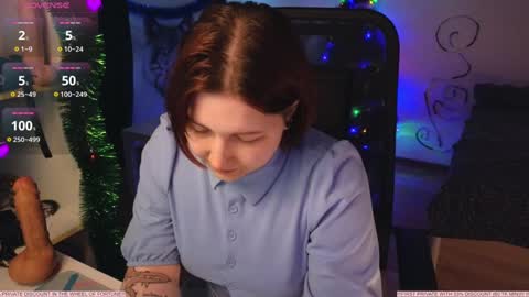 Snapshot of foxgirlandmerguis chatting on 12/19/24, 10:24 Belinda online show from 12/19/24, 10:24