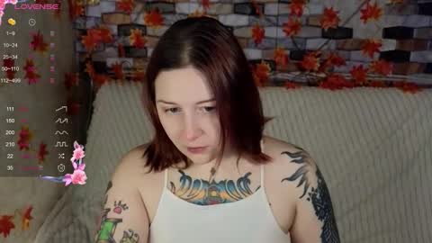 Snapshot of foxgirlandmerguis chatting on 11/07/25, 11:43 Belinda online show from 11/07/25, 11:43