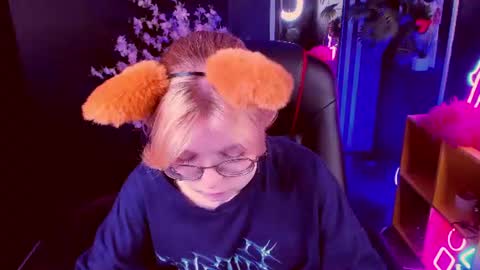 Snapshot of foxxxypolly chatting on 06/11/26, 05:38 Polly online show from 06/11/26, 05:38