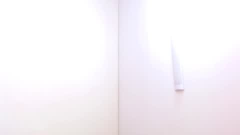 Ella online show from 02/28/25, 06:20